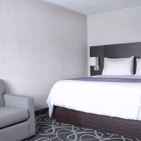 Stonecroft Inn Уиндзор Екстериор снимка