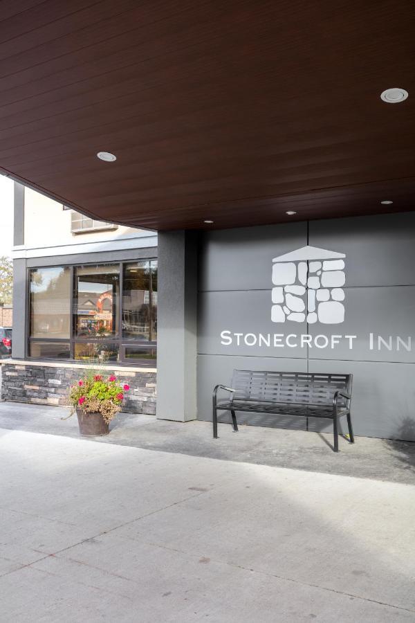 Stonecroft Inn Уиндзор Екстериор снимка